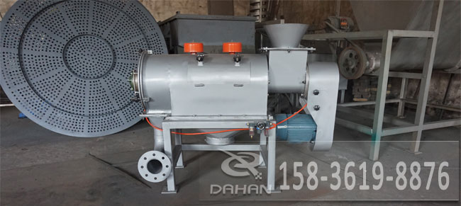 <a href='http://m.ping2world.cn/news/325.html' target='_blank'><u>R׷<a href='http://m.ping2world.cn/list_1_1.html' target='_blank'><u>Y</u></a></u></a>